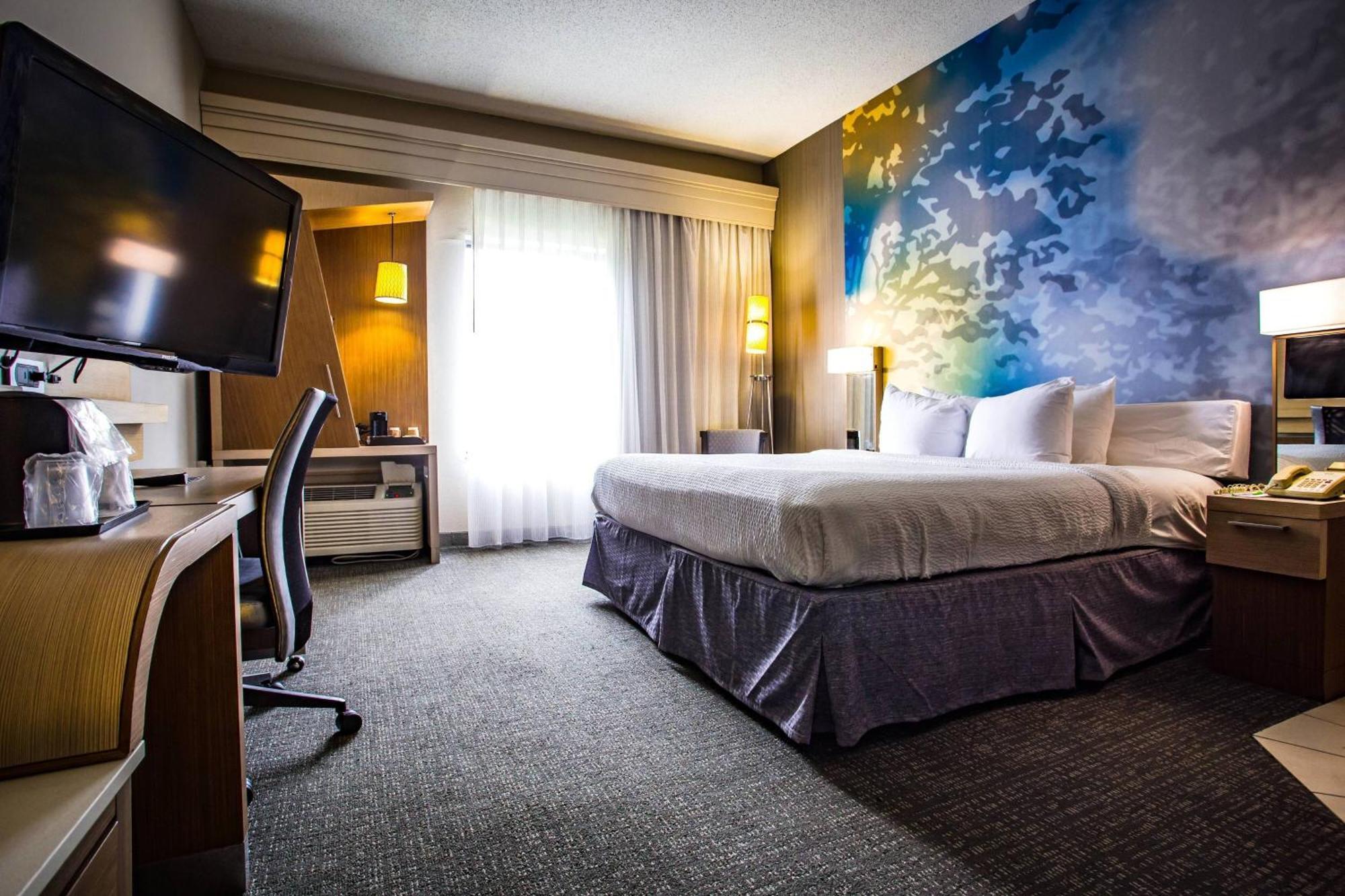 Готель Courtyard Memphis East/Bill Morris Parkway Екстер'єр фото
